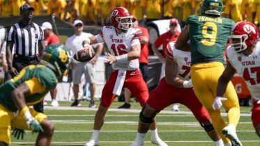 Late TD, defense lift No. 12 Utah over Baylor