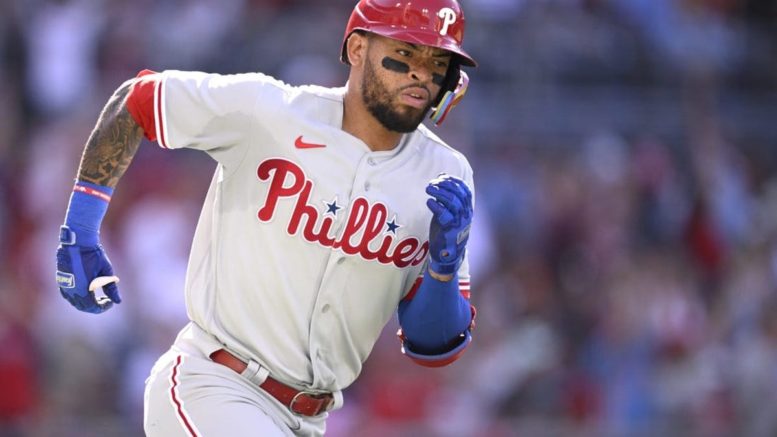 Phillies get off to fast start, hold on to defeat Padres