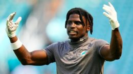 NFL posts Tyreek Hill’s selfie celebration on social media, then fines him for it