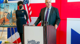JetBlue CEO Robin Hayes retiring; Joanna Geraghty to be 1st woman CEO at major US carrier