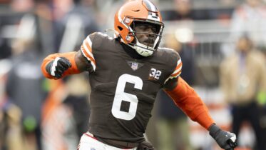 Deadspin | Report: Browns LB Jeremiah Owusu-Koramoah lands extension